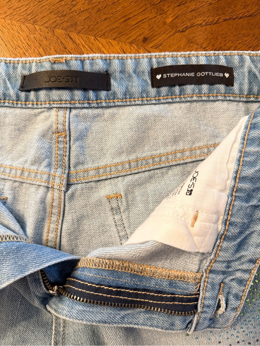 ❤️ Rainbow Rhinestone Jean Shorts - Picture 5 of 7